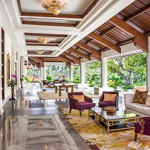 ***** Курортный комплекс The Laguna, A Luxury Collection & Spa, Nusa Dua, Bali Индонезия